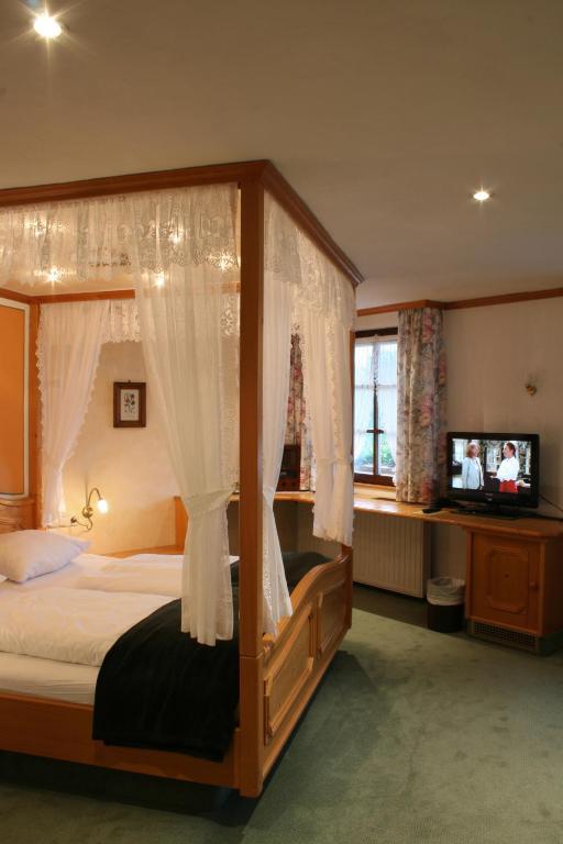 Hotel Adler Baerental Feldberg  Room photo