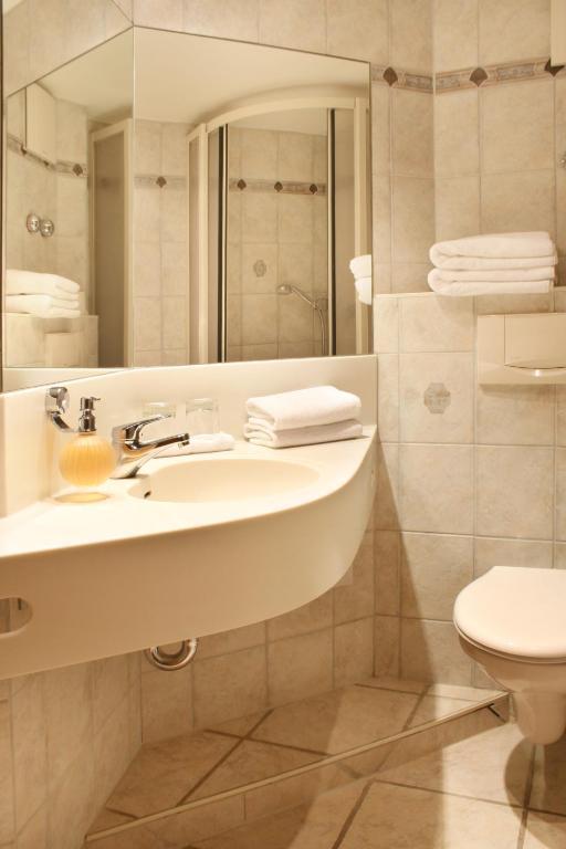 Hotel Adler Baerental Feldberg  Room photo