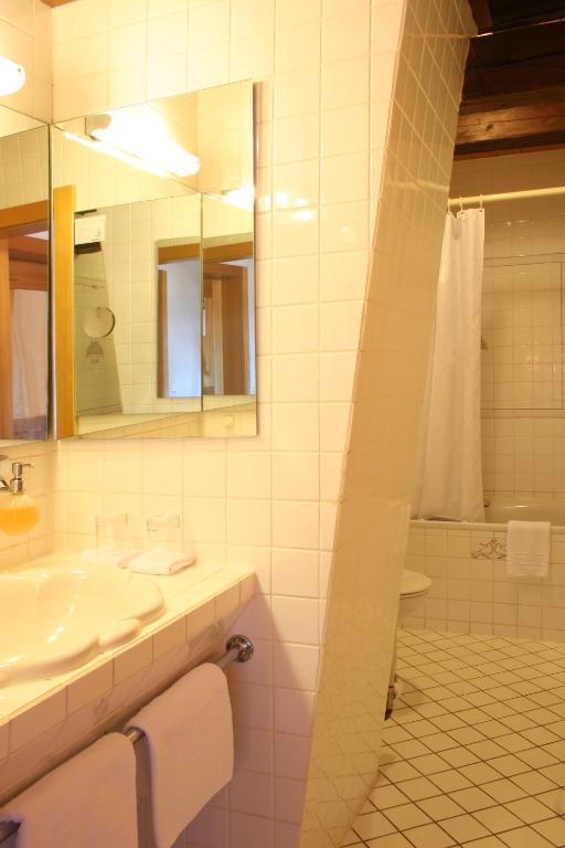Hotel Adler Baerental Feldberg  Room photo